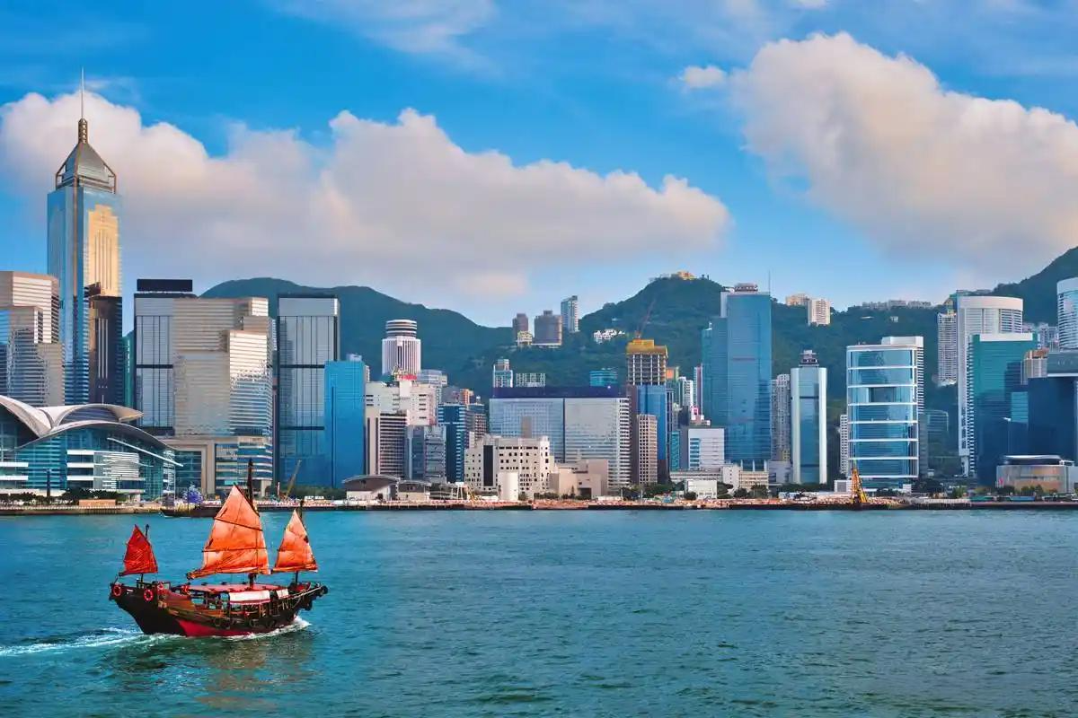 香港公司迁册后是否需要重新注册税务？